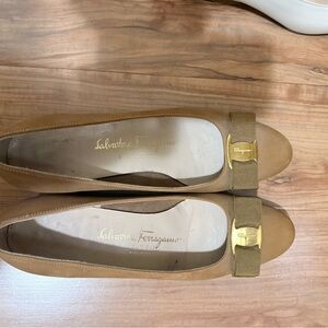 Salvatore Ferragamo Camel Leather Vara Bow Flats